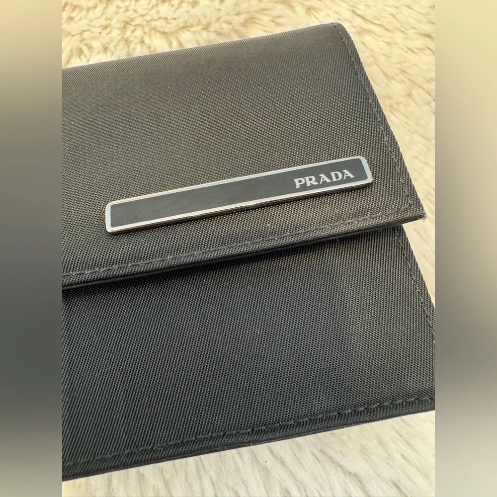 EUC PRADA Vintage Unisex Nylon Compact Wallet & Key Holder